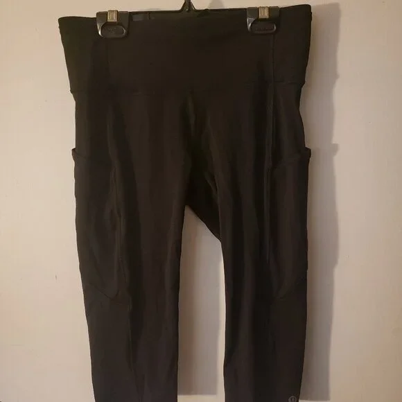 Lululemon Capri's - Picture 1 of 2